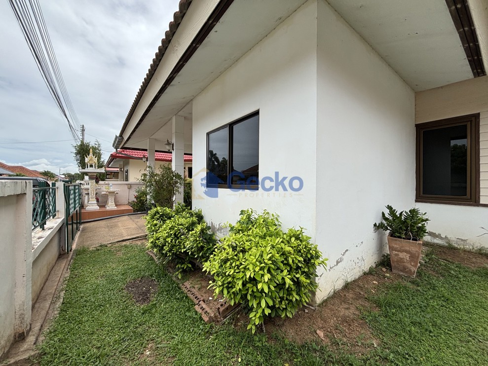 2 Bedrooms House in Pattaya Hill Village 2  East Pattaya H013794 (Photo 3)