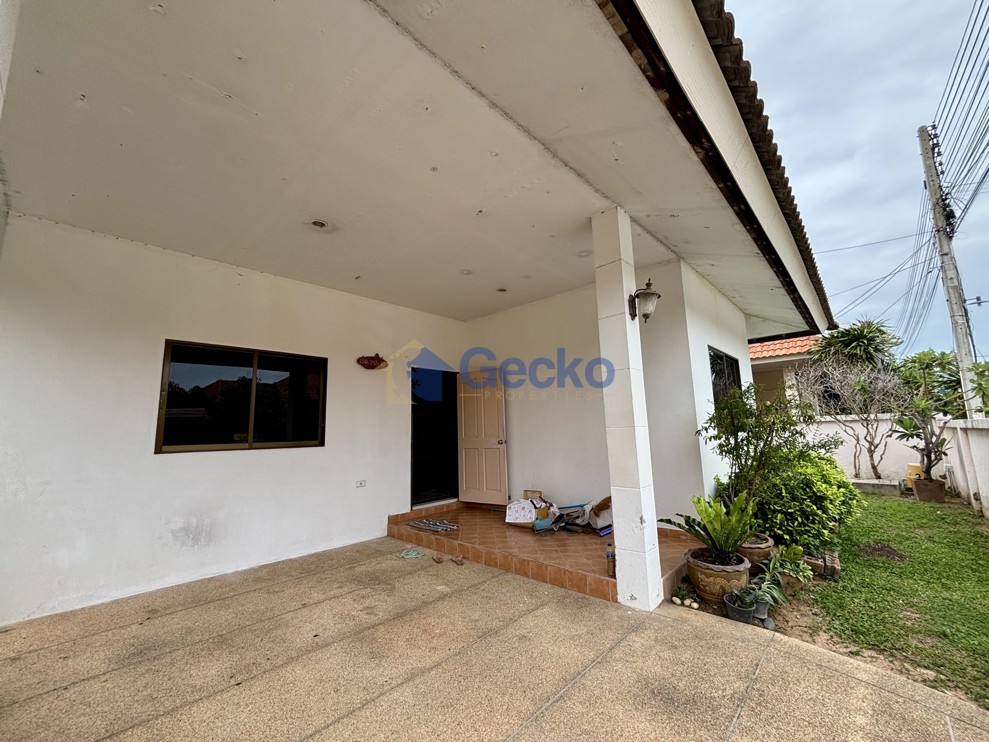2 Bedrooms House in Pattaya Hill Village 2  East Pattaya H013794 (Photo 1)