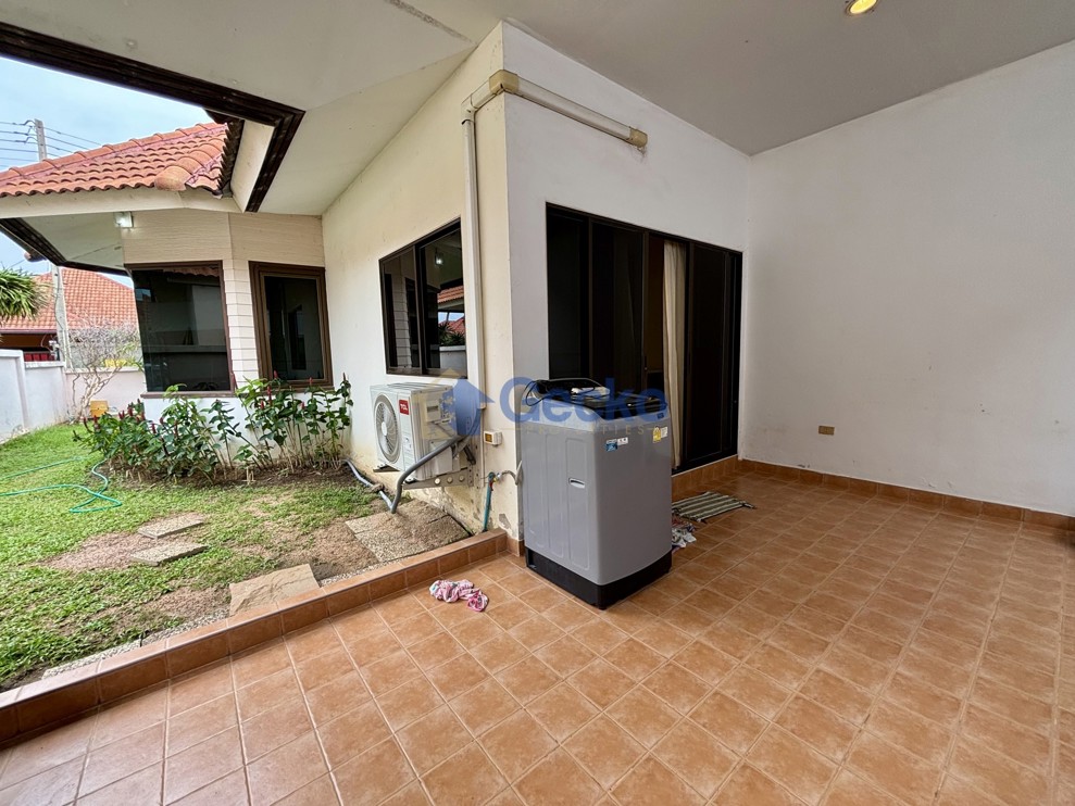 2 Bedrooms House in Pattaya Hill Village 2  East Pattaya H013794 (Photo 2)