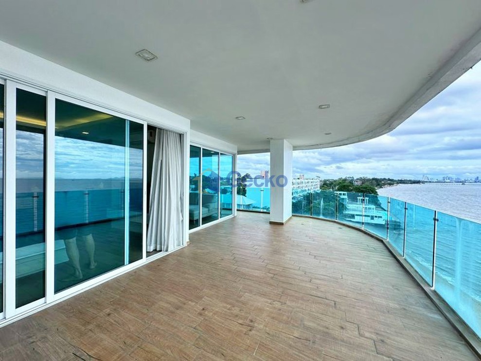 2 Bedrooms Condo in Paradise Ocean View Bang Lamung C013796 (Photo 1)