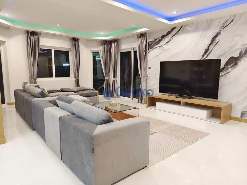 5 Bedrooms House in Green Field Villa 4  East Pattaya H009966 (Photo 2)
