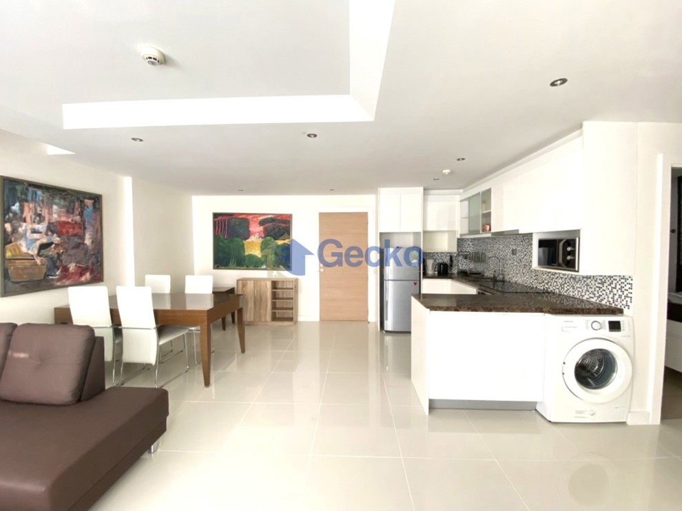 1 Bedroom Condo in Sunset Boulevard 2 Pratumnak C013801 (Photo 2)