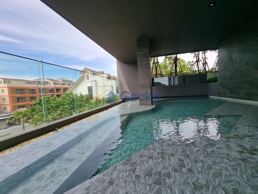1 Bedroom Condo in The Panora Pattaya Pratumnak C013803 (Photo 4)