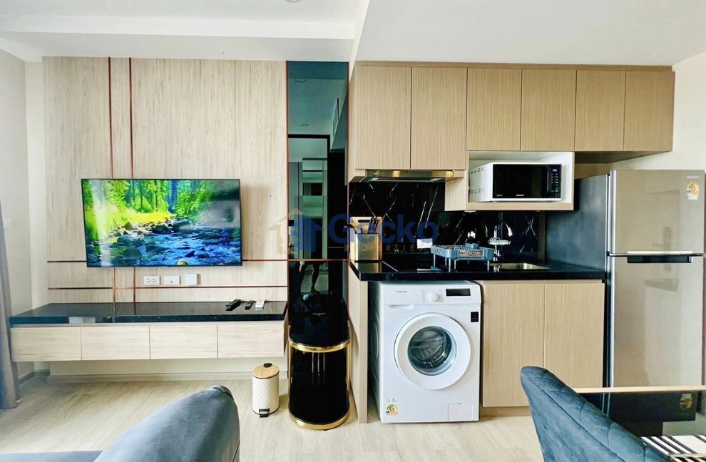 1 Bedroom Condo in The Panora Pattaya Pratumnak C013803 (Photo 1)