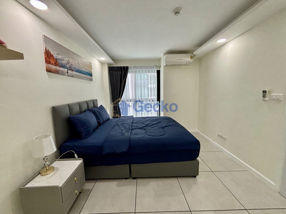 1 Bedroom Condo in Siam Oriental Tropical Garden Pratumnak C013805 (Photo 3)