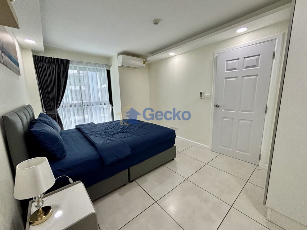 1 Bedroom Condo in Siam Oriental Tropical Garden Pratumnak C013805 (Photo 4)