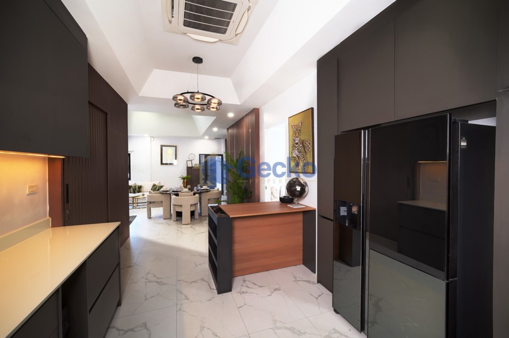 3 Bedrooms House in Eakmongkol 8  South Pattaya H013806 (Photo 3)