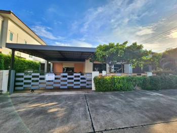 3 Bedrooms House in Patta Village  East Pattaya H013444