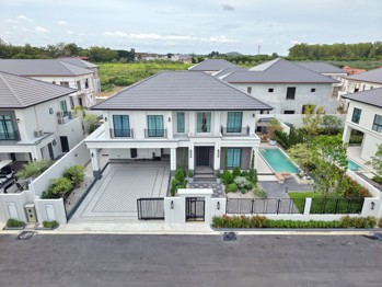 4 Bedrooms House in The Mabprachan  East Pattaya H012460