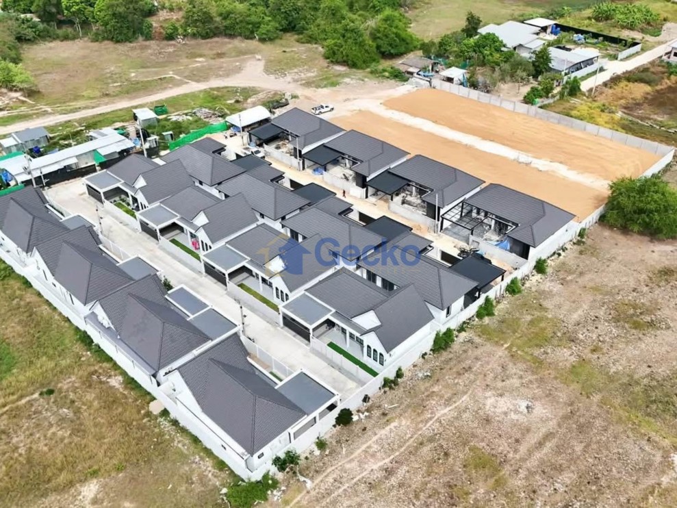 3 Bedrooms House  Huay Yai H013809 (Photo 1)
