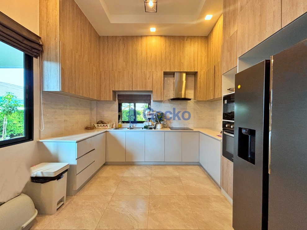 3 Bedrooms House in Parkside Pool Villas  East Pattaya H013810 (Photo 3)