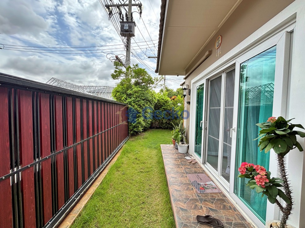 3 Bedrooms House  East Pattaya H013811 (Photo 4)