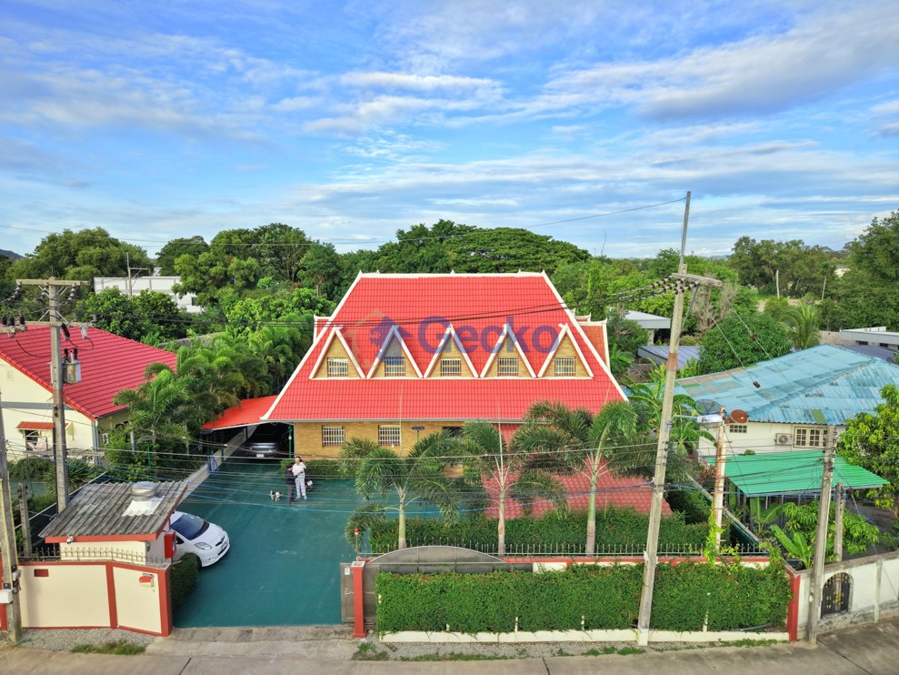 4 Bedrooms House  Huay Yai H013812 (Photo 2)