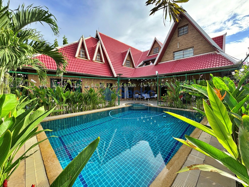 4 Bedrooms House  Huay Yai H013812 (Photo 1)