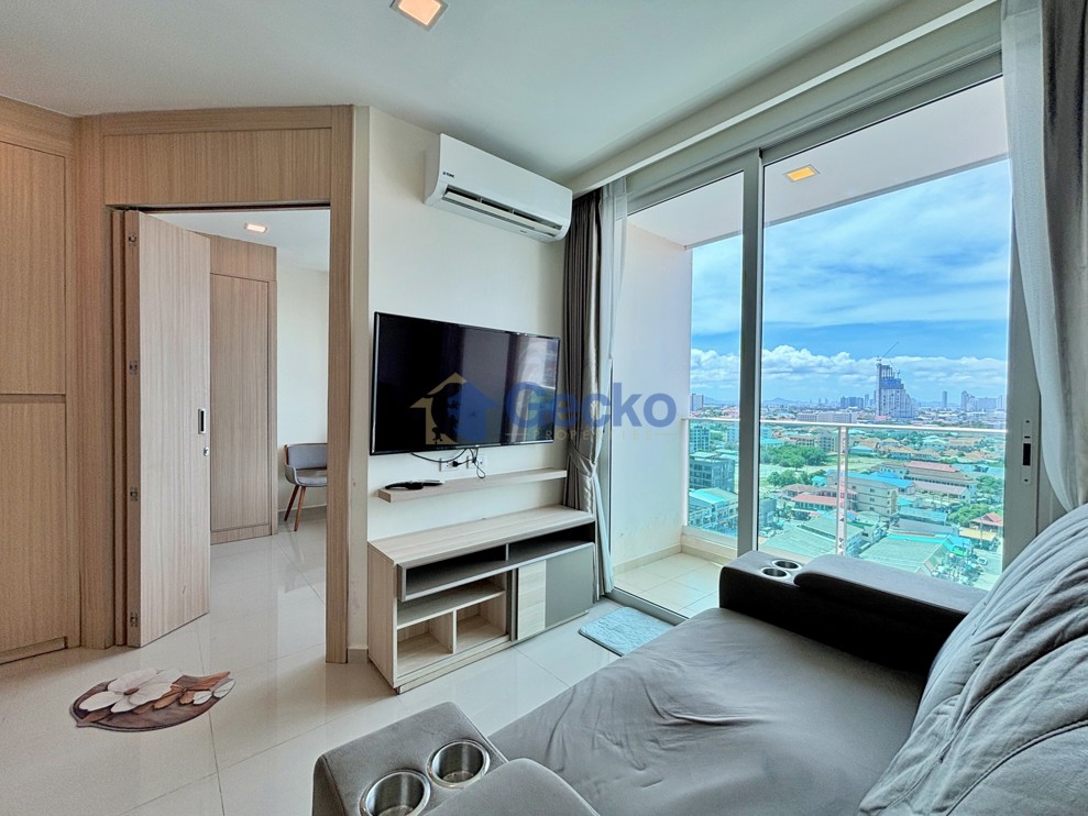 1 Bedroom Condo in City Garden Tower South Pattaya C013823 (Photo 4)