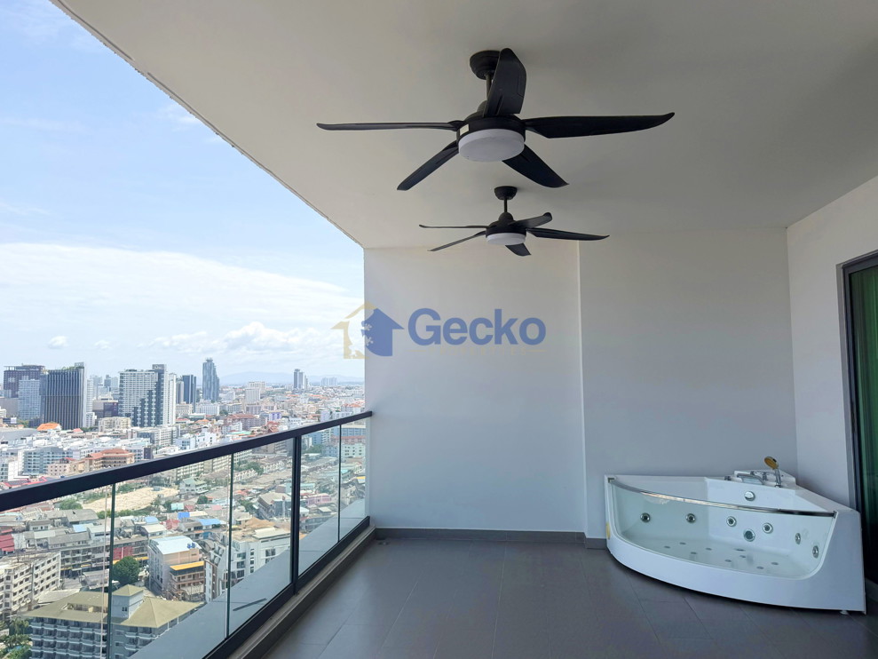 2 Bedrooms Condo in Arcadia Millennium Tower South Pattaya C013826 (Photo 4)
