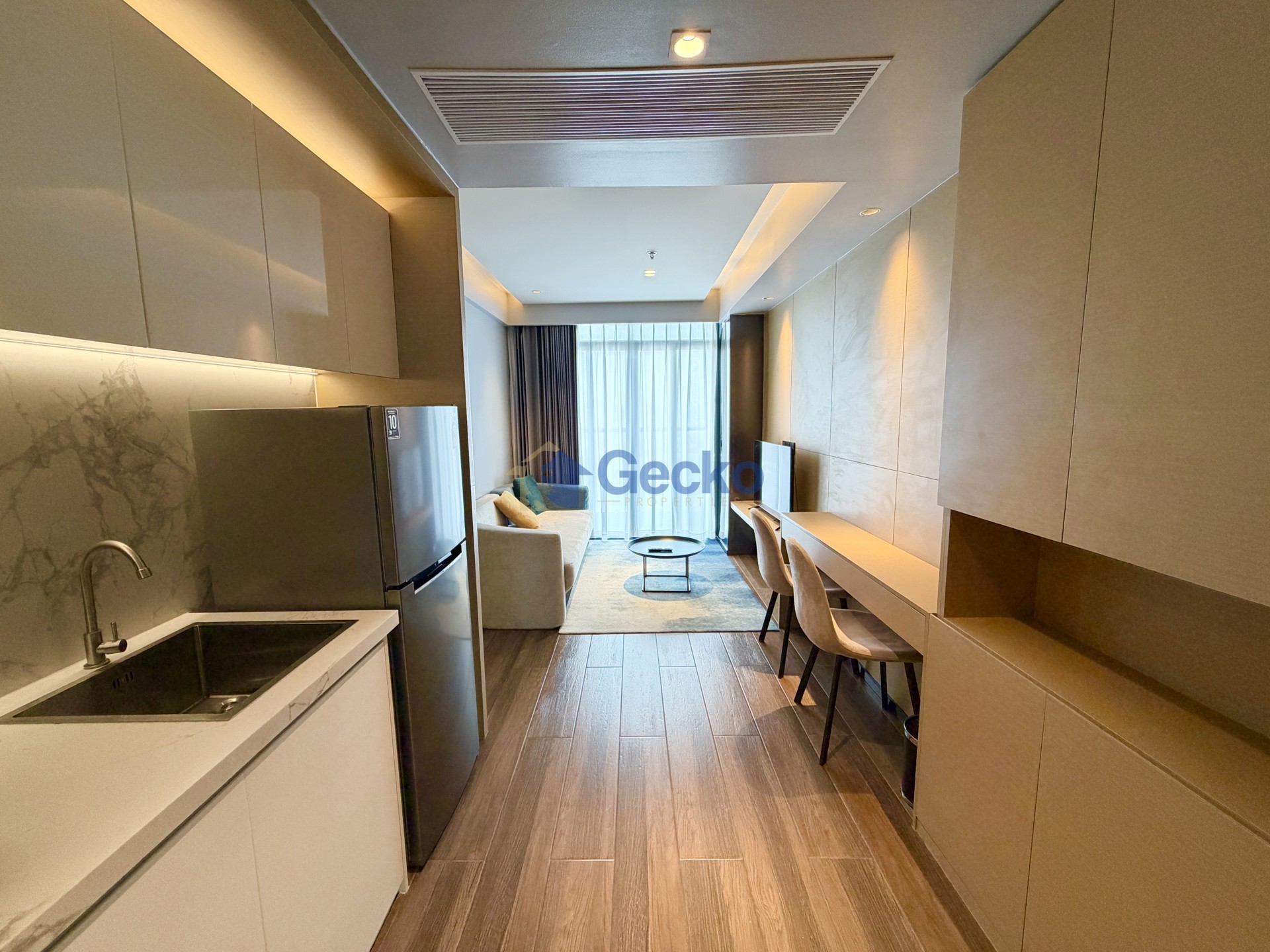 1 Bedroom Condo in Beverly Mountain Bay Pattaya Pratumnak C013830