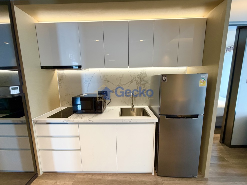 1 Bedroom Condo in Beverly Mountain Bay Pattaya Pratumnak C013830 (Photo 1)