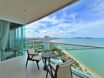 1 Bedroom Condo in  Movenpick White Sand Beach Pattaya Na Jomtien C013839