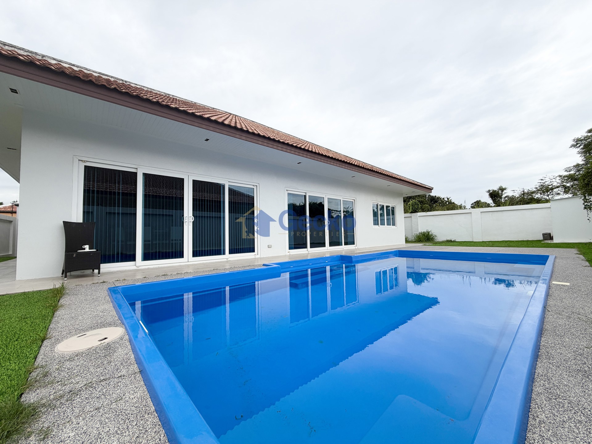 3 Bedrooms House  East Pattaya H013847